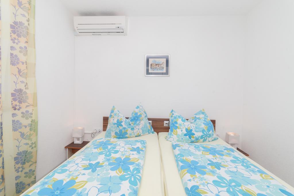 Guest House Jadro روفينج المظهر الخارجي الصورة