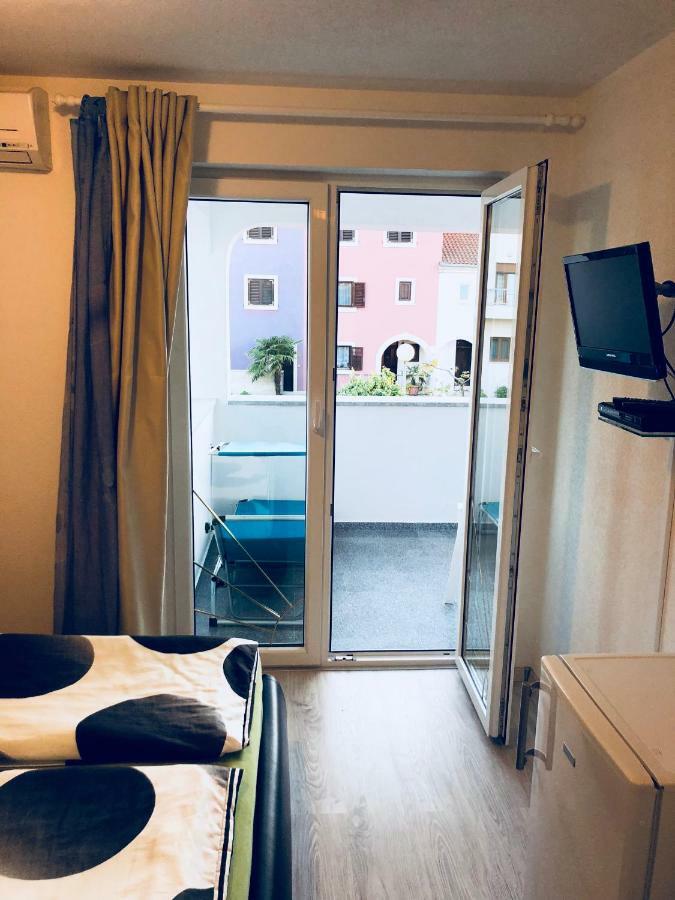 Guest House Jadro روفينج المظهر الخارجي الصورة