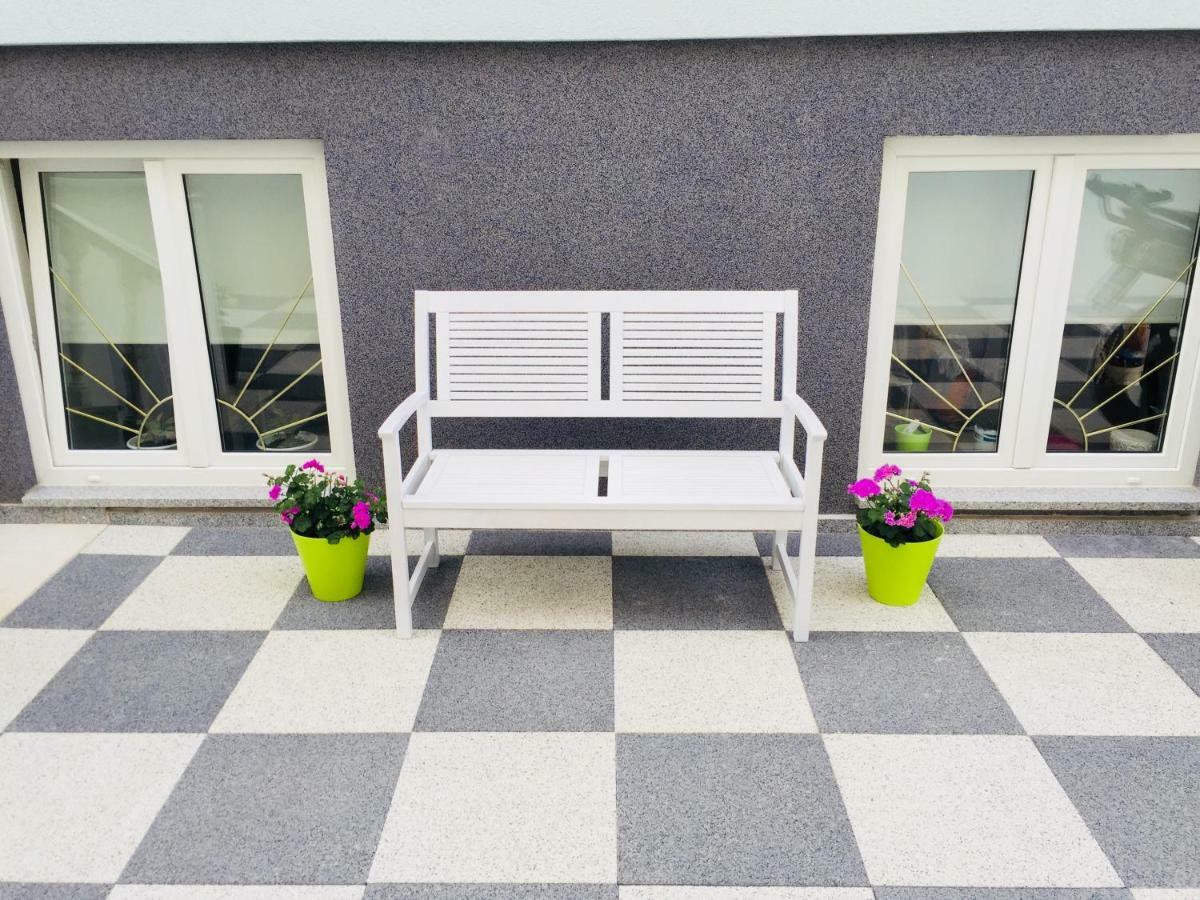 Guest House Jadro روفينج المظهر الخارجي الصورة