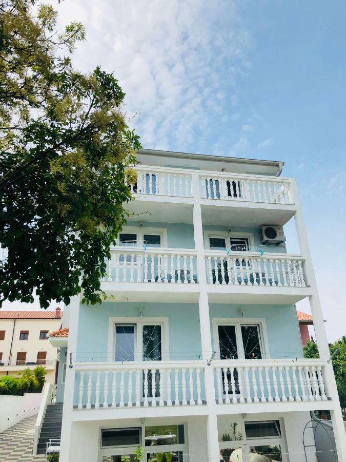 Guest House Jadro روفينج المظهر الخارجي الصورة